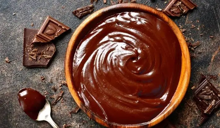 Recheio cremoso de chocolate